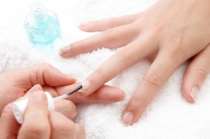 How To Repair Brittle Breaking Nails By Beauty Salon Scarborough  - Call Us On 0404 072 462