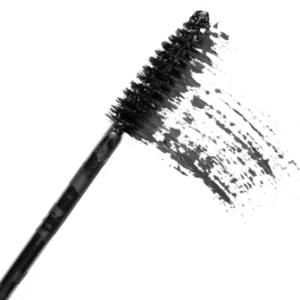 How To Avoid The Movie Mascara Streak Up By Beauty Salon Scarborough  - Call Us On 0404 072 462